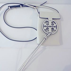 Like new Tory Burch Miller crossbody phone purse